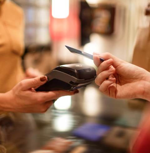 Πληρωμή με κάρτα ανέπαφα σε pos