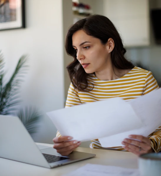 woman with laptop