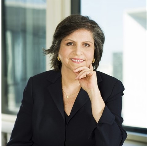 Στην εικόνα φαίνεται η Diony C. Lebot